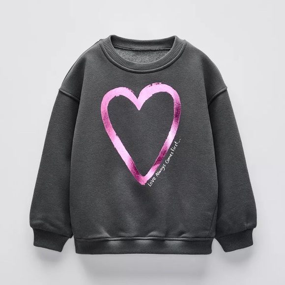 Zara Other - ZARA SHINY HEART SWEATSHIRT